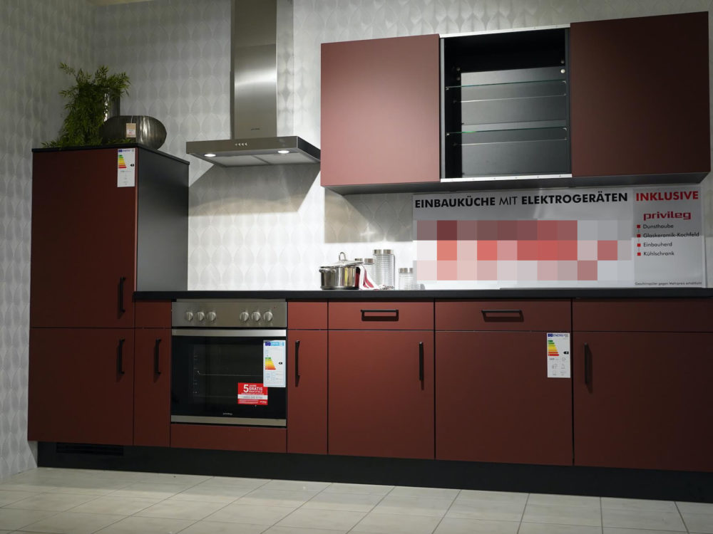 Nobilia Küchenzeile Lacklaminat Rost Rot E-Geräten Schwarzer